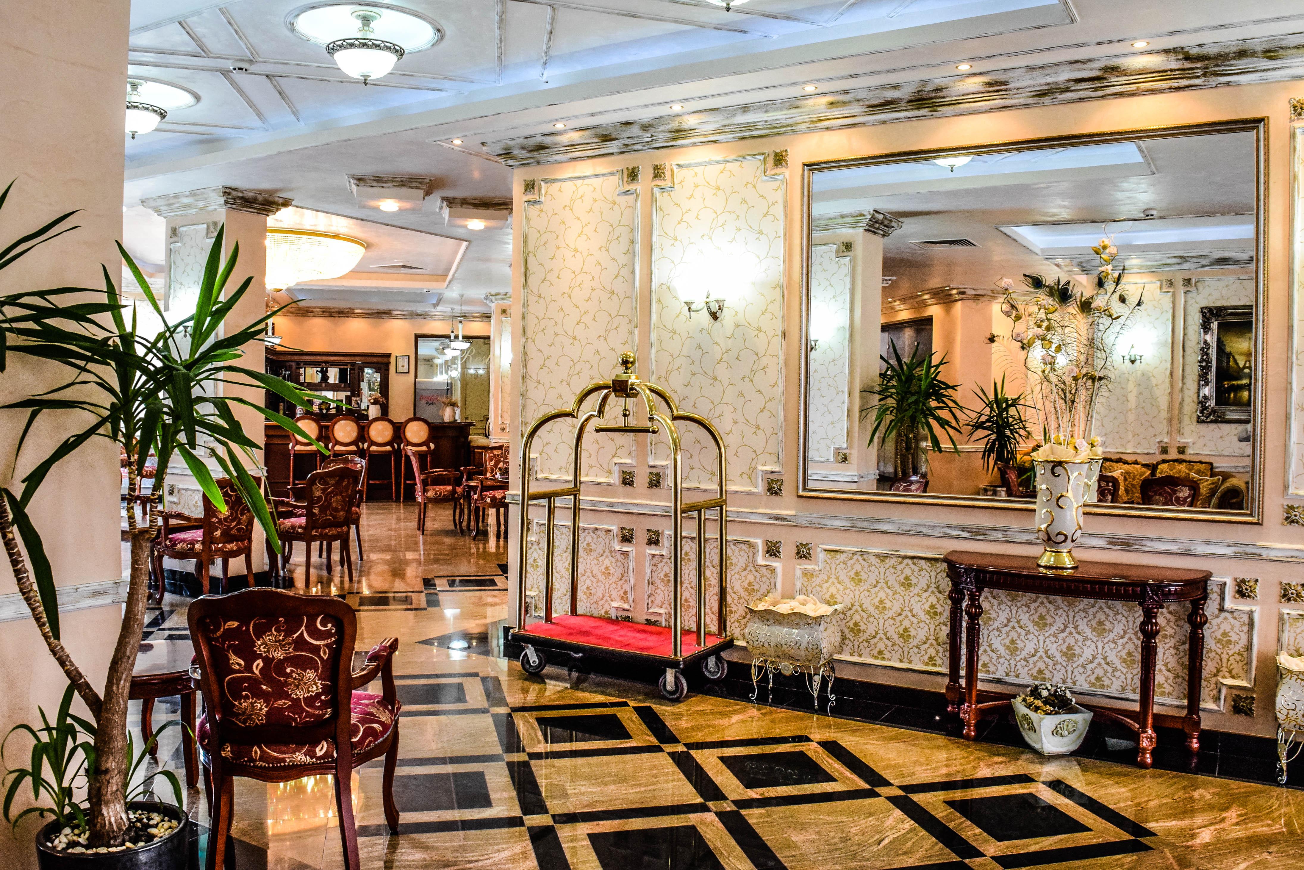 Hotel Karolina 4*